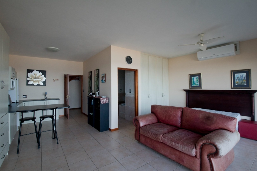 7 Bedroom Property for Sale in Outeniqua Strand Western Cape